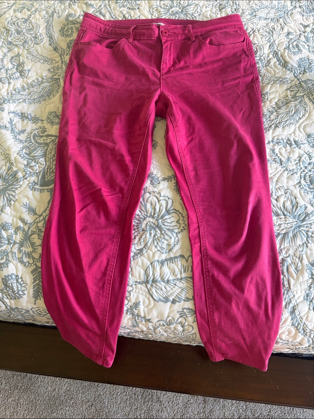 Liz Claiborne Hot Pink Cropped Pants